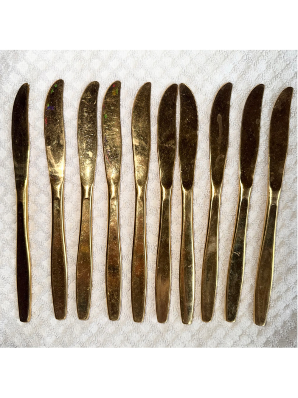 Rogers Cutlery Co Stainless Steel USA Gold Tone Dinner Knives Lot of 10
